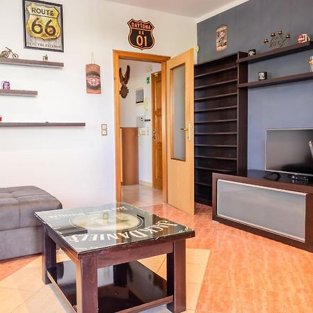 Apartment Charlie 로비니 외부 사진